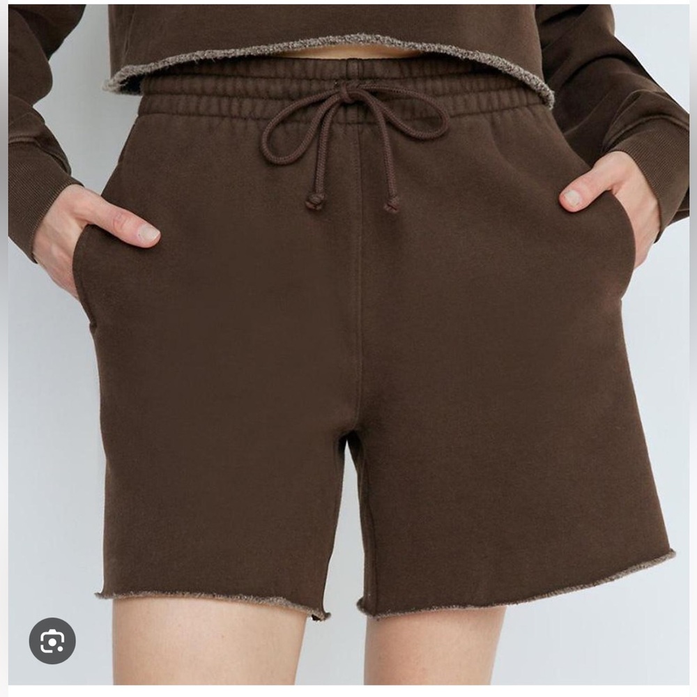 Aritzia TNA Cozy Fleece Boyfriend 6” Sweatshorts XS NWT